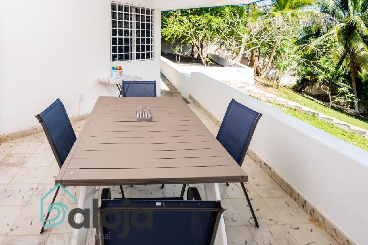 Xtohil With Private Access To The Magic 7 Colors Lagoon Villa