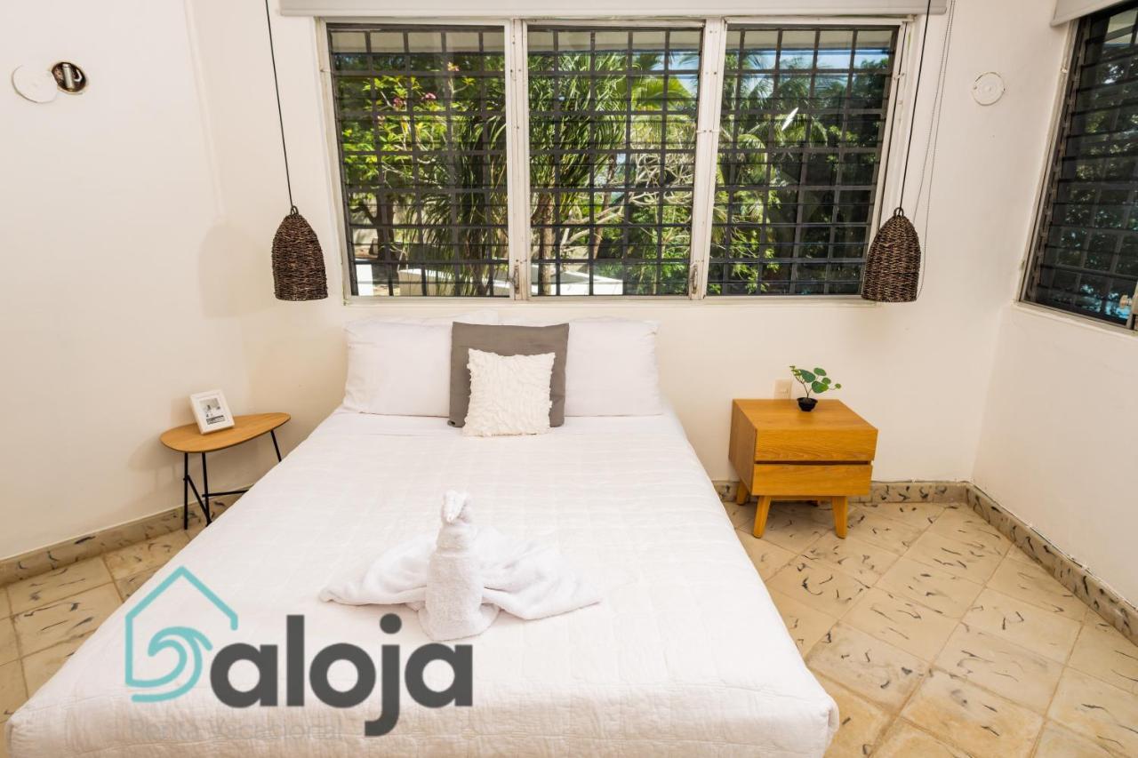 Xtohil With Private Access To The Magic 7 Colors Lagoon Villa