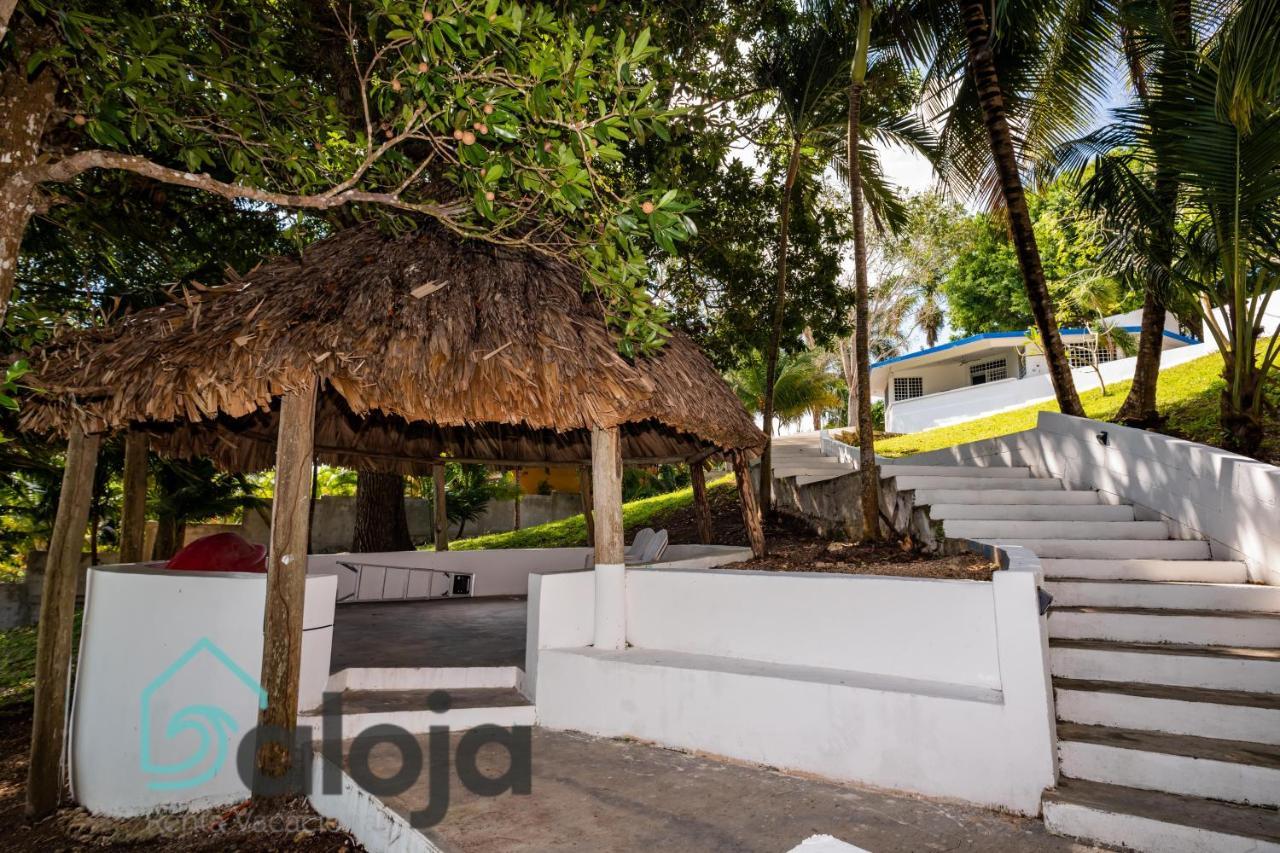 Villa Xtohil With Private Access To The Magic 7 Colors Lagoon *