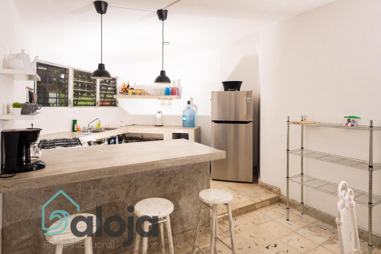Villa Xtohil With Private Access To The Magic 7 Colors Lagoon *